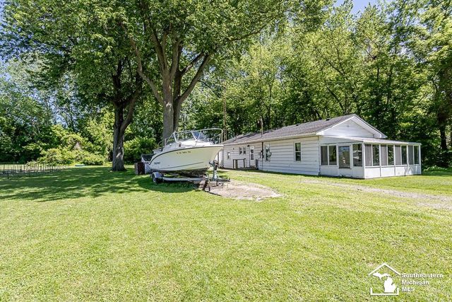 13838 Bayside Drive, Monroe, MI 48161