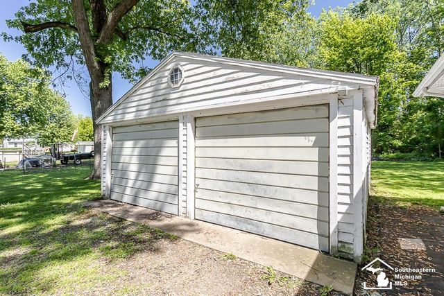 13838 Bayside Drive, Monroe, MI 48161