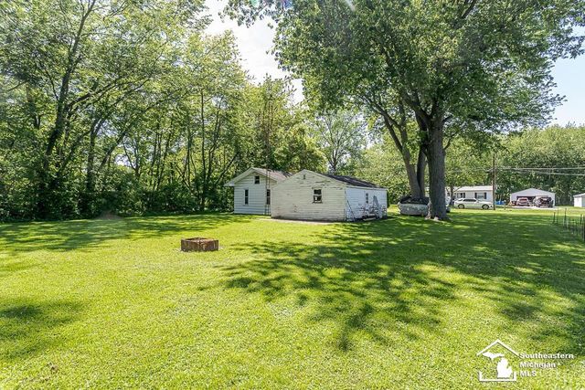 13838 Bayside Drive, Monroe, MI 48161