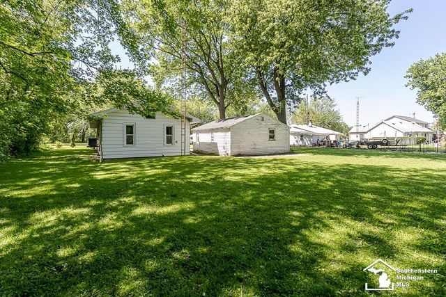 13838 Bayside Drive, Monroe, MI 48161
