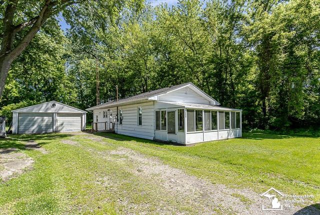 13838 Bayside Drive, Monroe, MI 48161