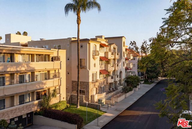 4237 Longridge Avenue 203, Studio City, CA 91604