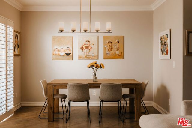 4237 Longridge Avenue 203, Studio City, CA 91604