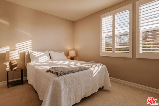 4237 Longridge Avenue 203, Studio City, CA 91604
