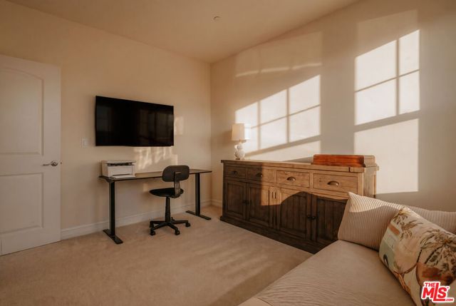 4237 Longridge Avenue 203, Studio City, CA 91604