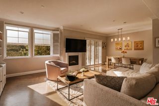 4237 Longridge Avenue 203, Studio City, CA 91604