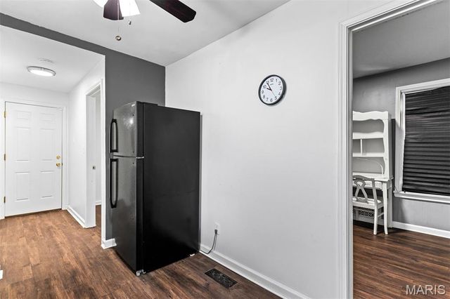 10532 Decker Avenue, St Louis, MO 63114