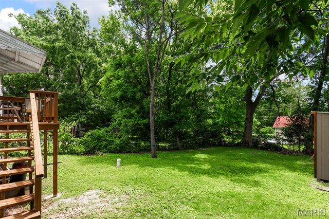 10532 Decker Avenue, St Louis, MO 63114