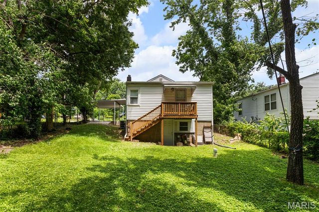 10532 Decker Avenue, St Louis, MO 63114