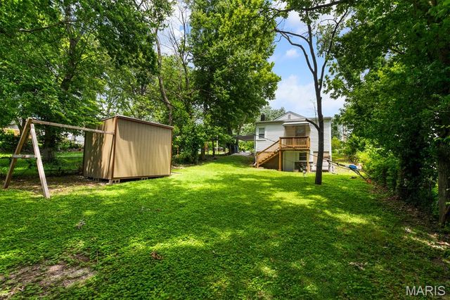 10532 Decker Avenue, St Louis, MO 63114