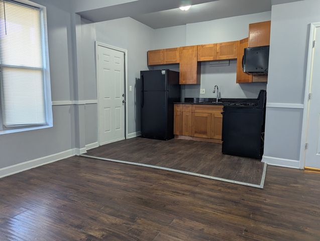 6401 S Saint Lawrence Avenue 6401-1, Chicago, IL 60637