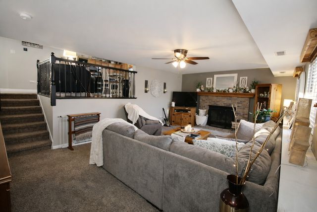 26049 S White Oak Trail, Channahon, IL 60410