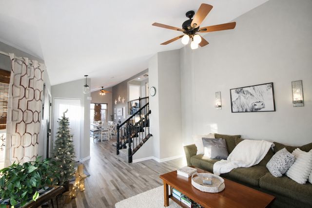 26049 S White Oak Trail, Channahon, IL 60410