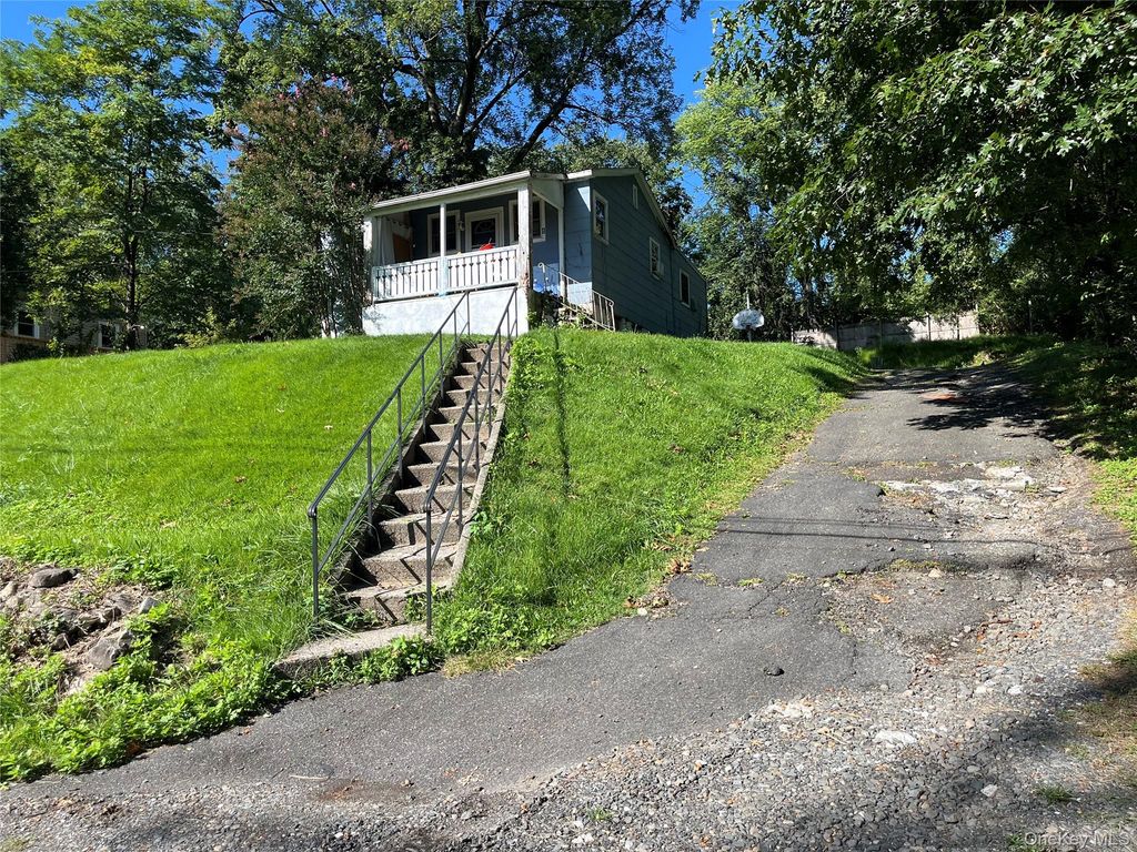 23 Dykes Park Road, Nanuet, NY 10954 — exterior