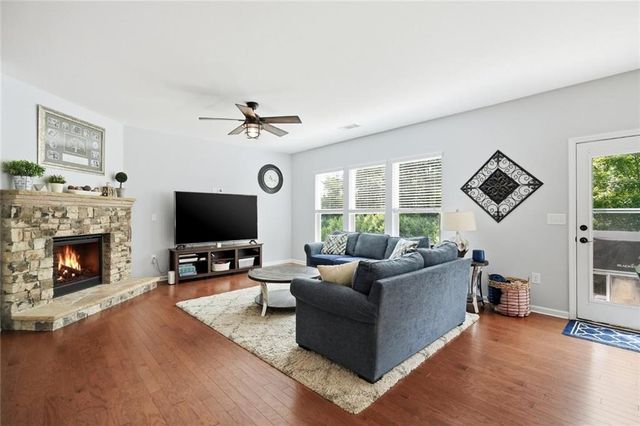 713 Lorimore Pass, Canton, GA 30115