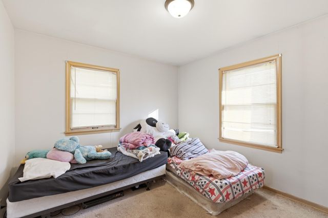 6800 68th Avenue N, Brooklyn Park, MN 55428