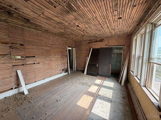 660 Steiner Avenue, Cincinnati, OH 45204