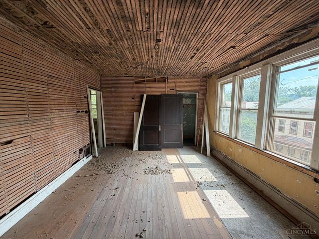 660 Steiner Avenue, Cincinnati, OH 45204