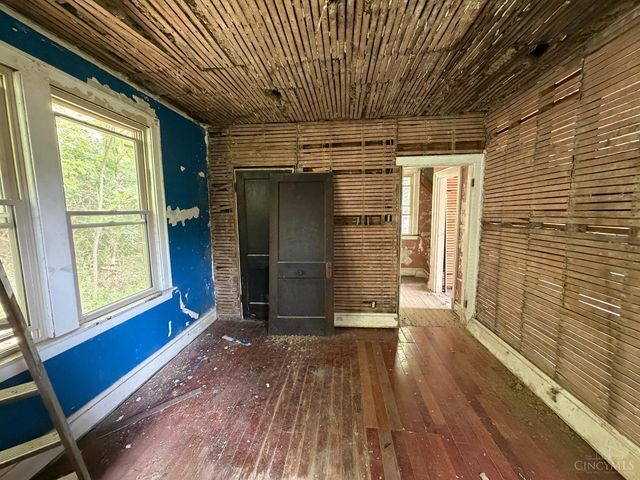 660 Steiner Avenue, Cincinnati, OH 45204
