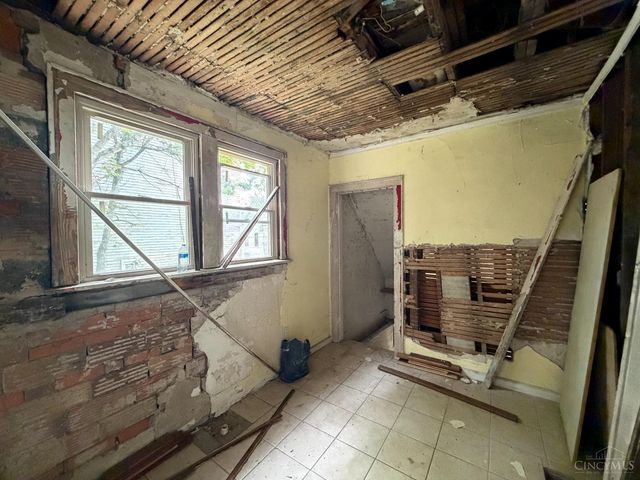 660 Steiner Avenue, Cincinnati, OH 45204
