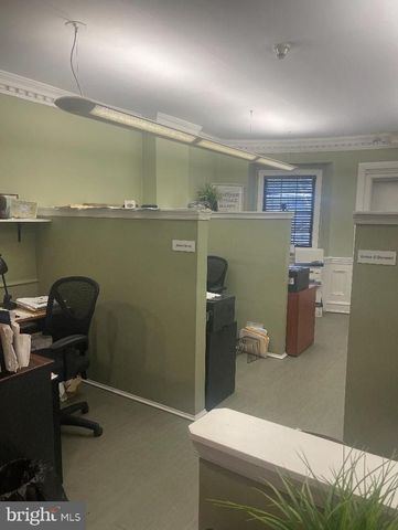 1608 SPRUCE ST, Philadelphia, PA 19103