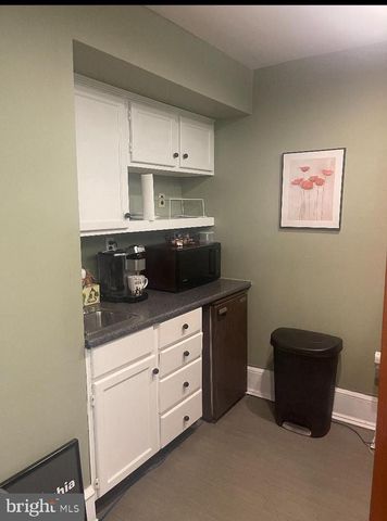 1608 SPRUCE ST, Philadelphia, PA 19103