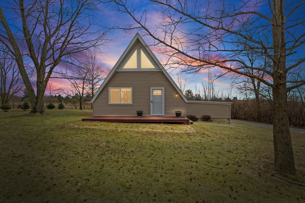 1438 Country Club Lane, Loda, IL 60948