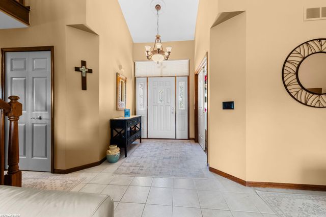44325 Meadowlake Drive, Sterling Heights, MI 48313