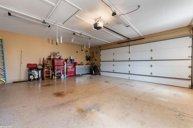 44325 Meadowlake Drive, Sterling Heights, MI 48313