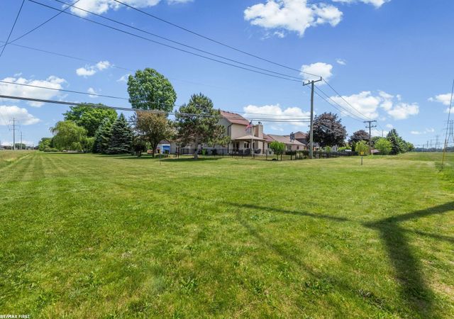 44325 Meadowlake Drive, Sterling Heights, MI 48313