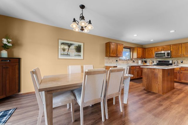 44325 Meadowlake Drive, Sterling Heights, MI 48313