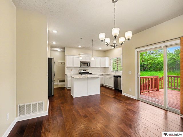 2005 Oriole Drive, Bellevue, NE 68123