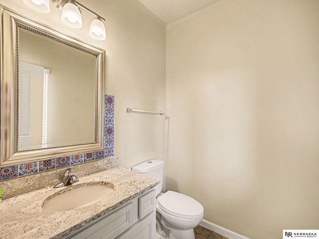 2005 Oriole Drive, Bellevue, NE 68123