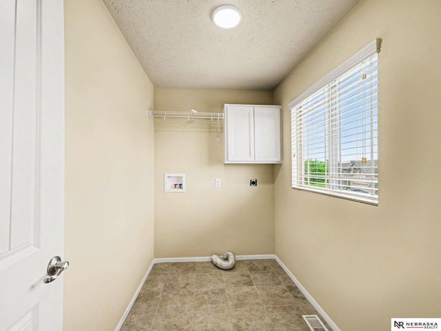 2005 Oriole Drive, Bellevue, NE 68123