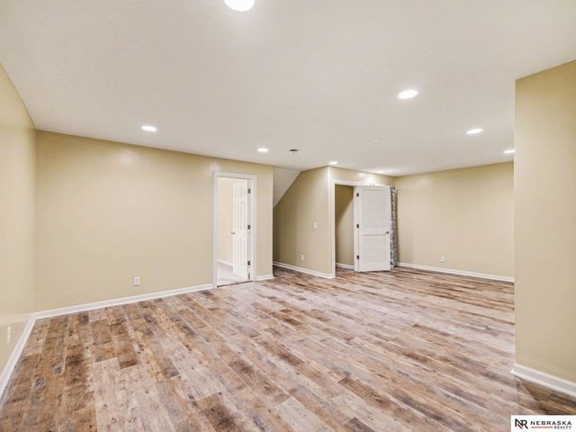 2005 Oriole Drive, Bellevue, NE 68123