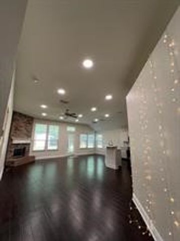 700 Auburndale Drive, Euless, TX 76040