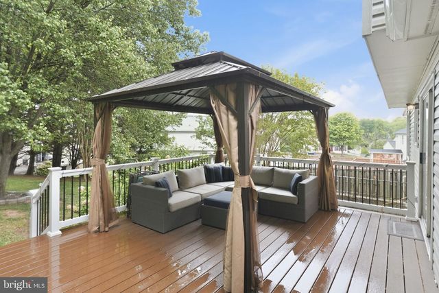 5710 RIDGEDALE DR, Woodbridge, VA 22193