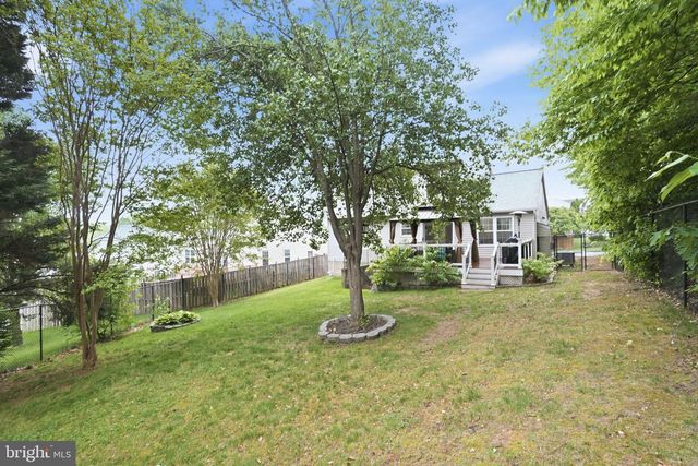 5710 RIDGEDALE DR, Woodbridge, VA 22193