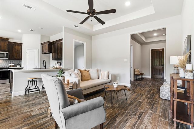2106 Briarwood Drive, Bridgeport, TX 76426