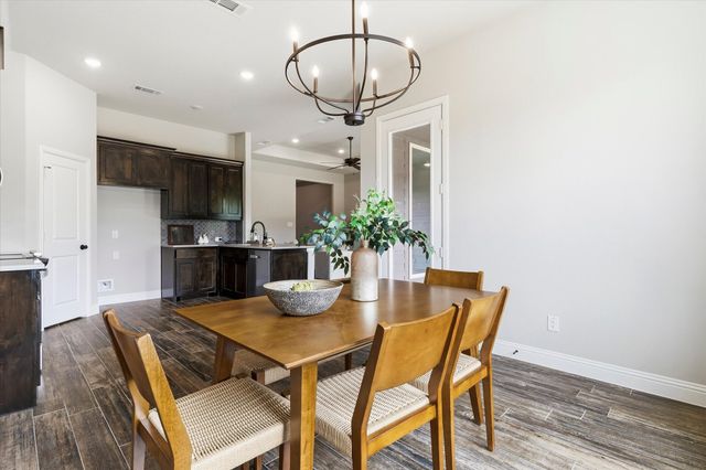 2106 Briarwood Drive, Bridgeport, TX 76426