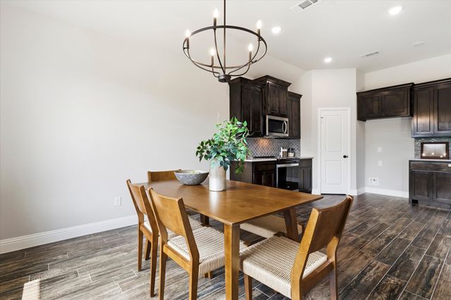 2106 Briarwood Drive, Bridgeport, TX 76426
