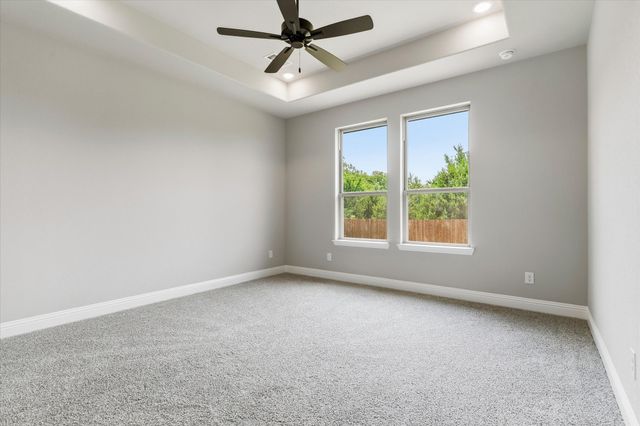 2106 Briarwood Drive, Bridgeport, TX 76426
