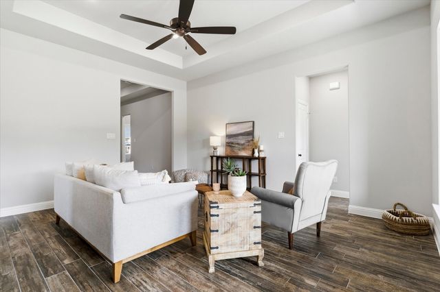 2106 Briarwood Drive, Bridgeport, TX 76426