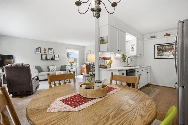 1530 East Street, Baraboo, WI 53913
