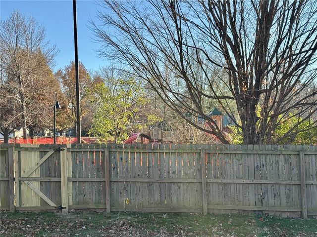 3439 W Yale Street, Fayetteville, AR 72704