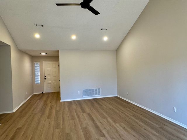 3439 W Yale Street, Fayetteville, AR 72704