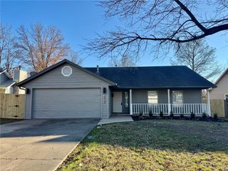 3439 W Yale Street, Fayetteville, AR 72704