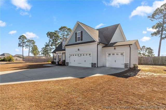 455 Weston Woods Street, Raeford, NC 28376