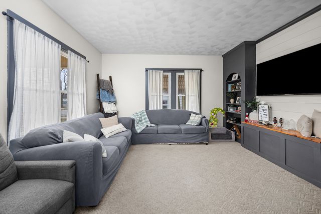 225 E Wells Street, Geneseo, IL 61254