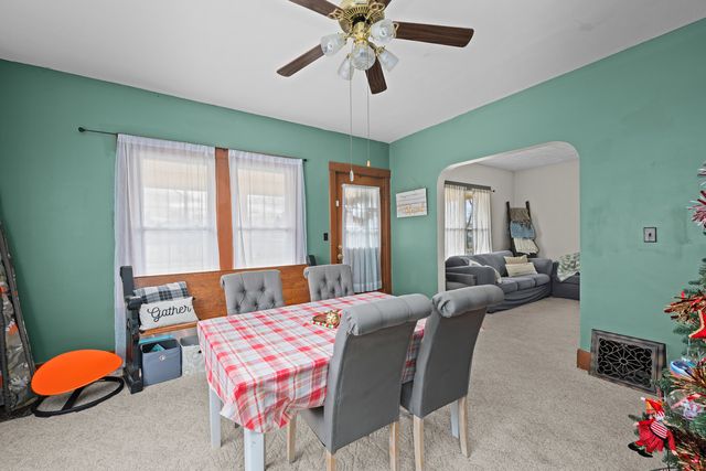 225 E Wells Street, Geneseo, IL 61254